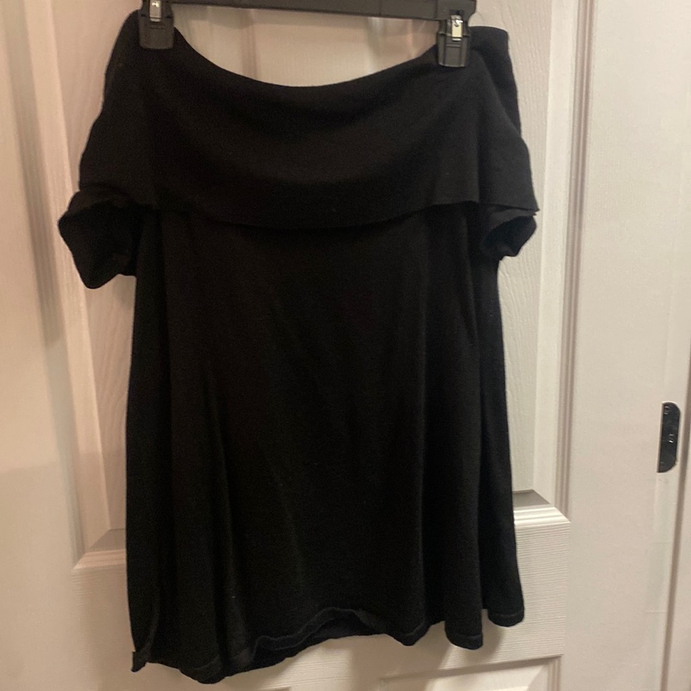 Vince Camuto off shoulder sweater top